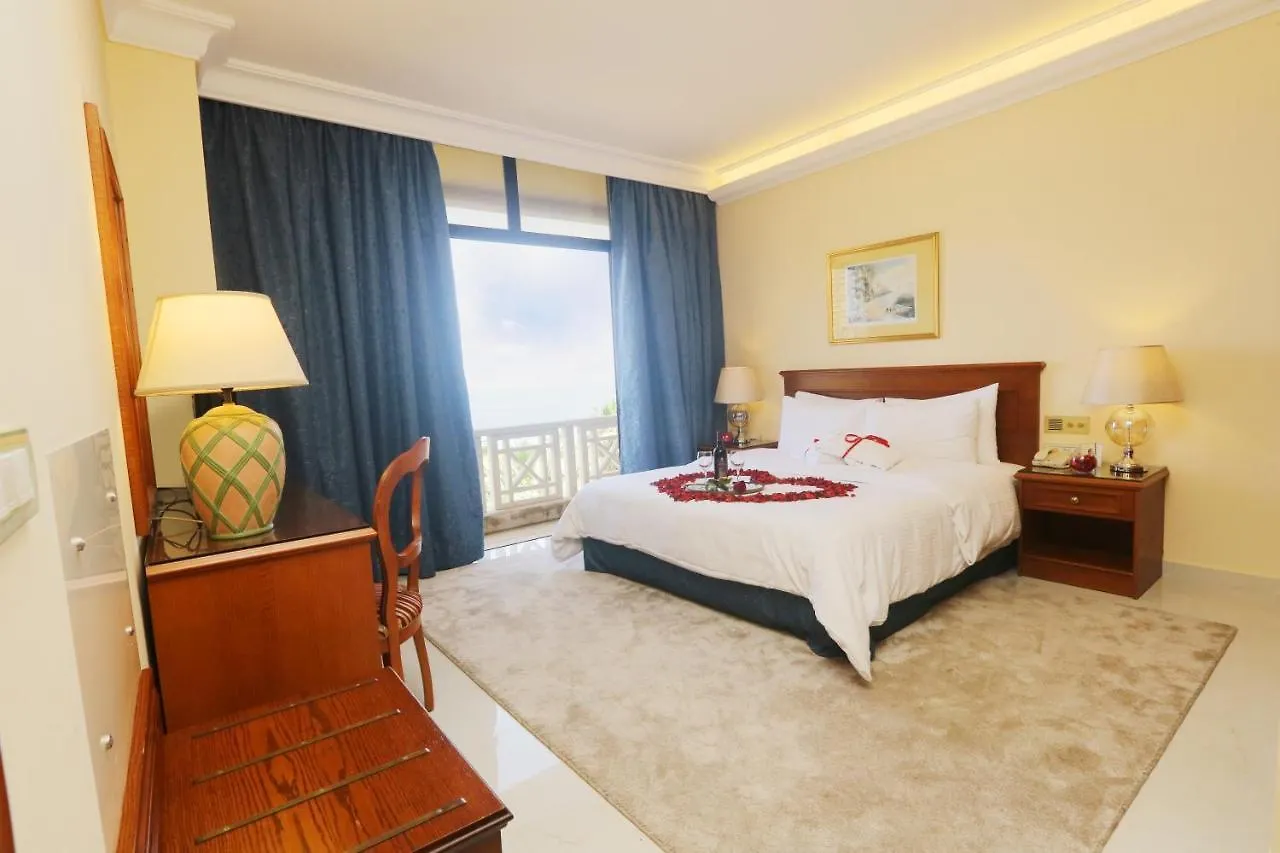 Bayview Hotel Beirut 4*,  Lebanon