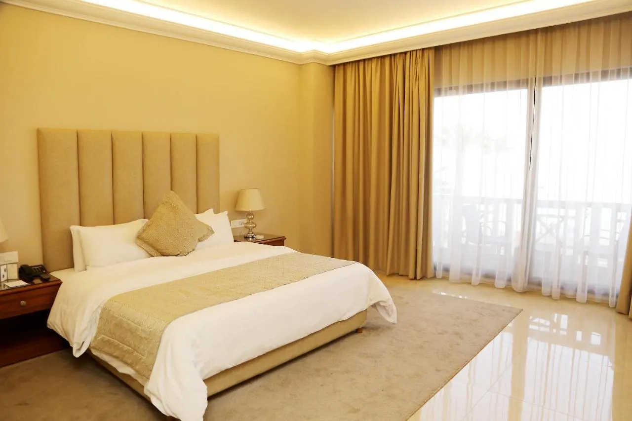 Bayview Hotel Beirut 4*,  Lebanon